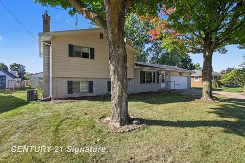 811 Doro Lane, Saginaw MI 48604 photo 2