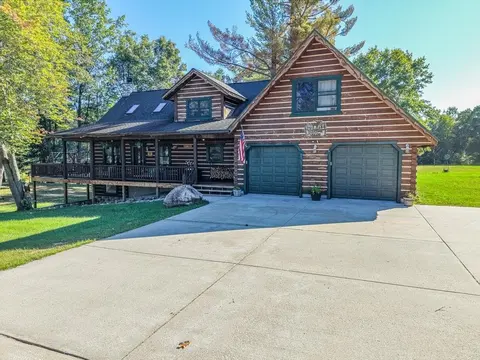 8328 White Pine Ridge, Harrison MI 48625 photo 2
