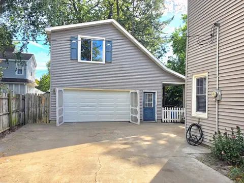 602 Fillmore Place, Bay City MI 48708 photo 3