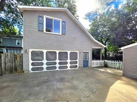 602 Fillmore Place, Bay City MI 48708 photo 4
