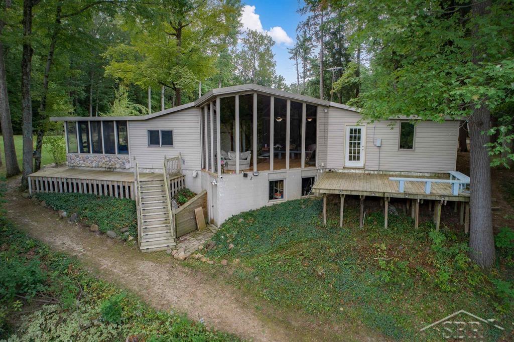 90 Wiley Lane, Midland MI 48640 photo 1