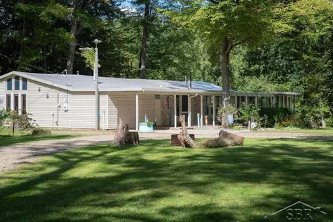 90 Wiley Lane, Midland MI 48640 photo 5
