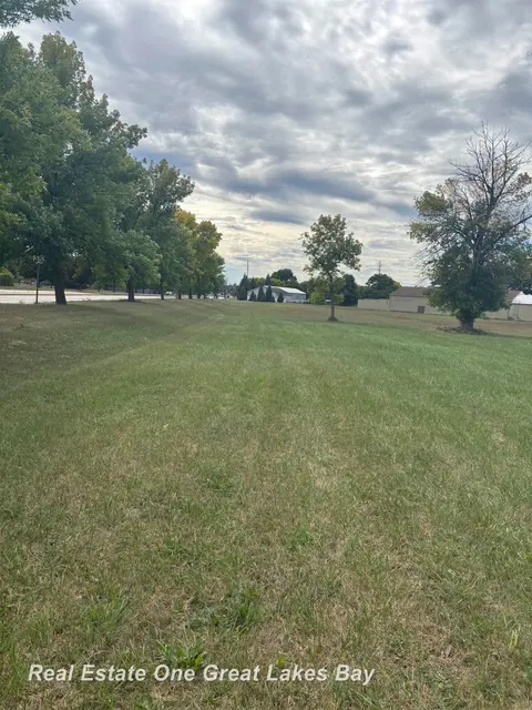 3030 N Water Street, Bay City MI 48708 land listing for sale