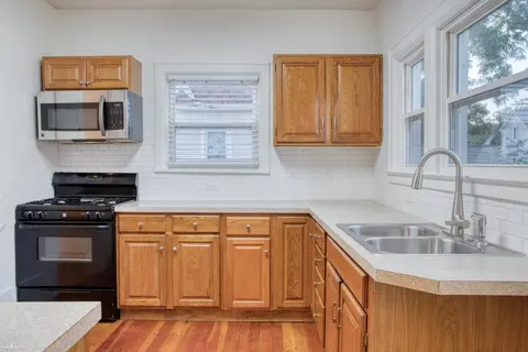617 E Main Street, Owosso MI 48867 photo 2