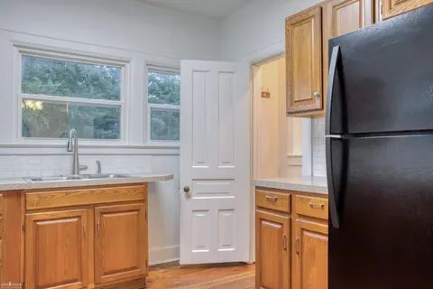 617 E Main Street, Owosso MI 48867 photo 4
