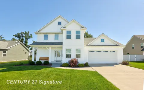 8660 Foxtail Trail, Freeland MI 48623 photo 2