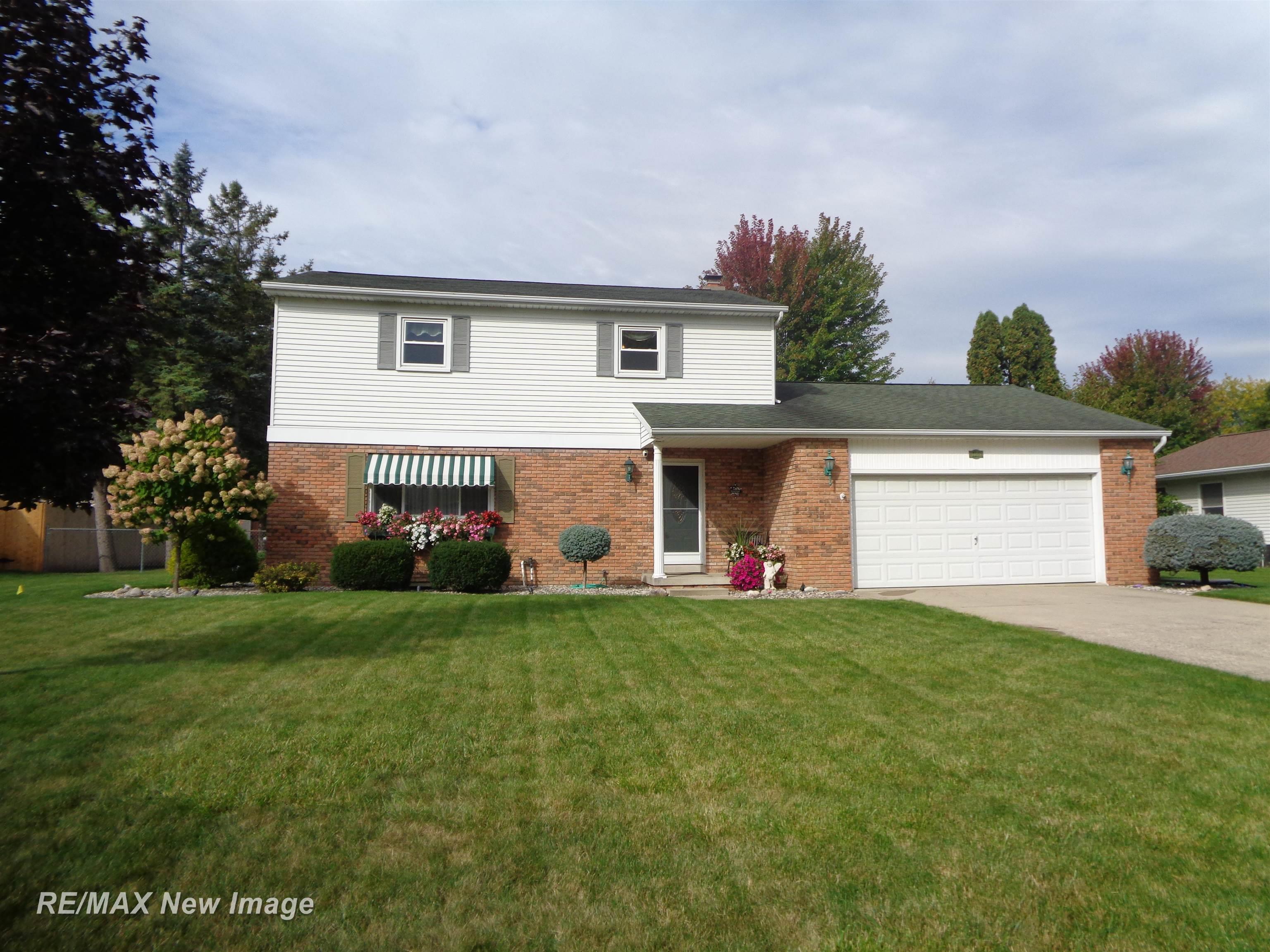 3185 Columbine Drive, Saginaw MI 48603 photo 1