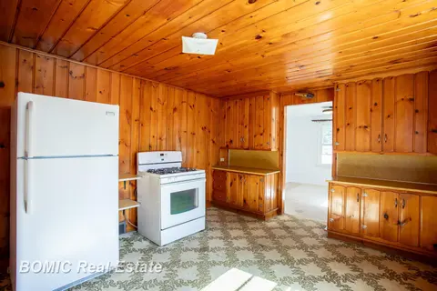 446 Goodrich Street, Vassar MI 48768 photo 4