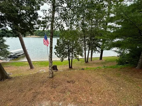 130 Hillcrest Avenue, Harrison MI 48625 photo 2