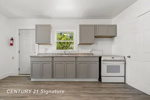 928 N Webster Street, Saginaw MI 48602 photo 4