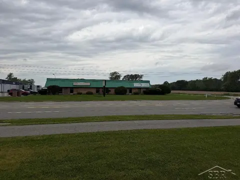 6165 Bay Road, Saginaw MI 48604 photo 2