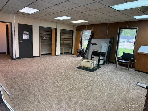 6165 Bay Road, Saginaw MI 48604 photo 3