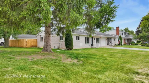 5019 Glenfield Drive, Saginaw MI 48638 photo 2