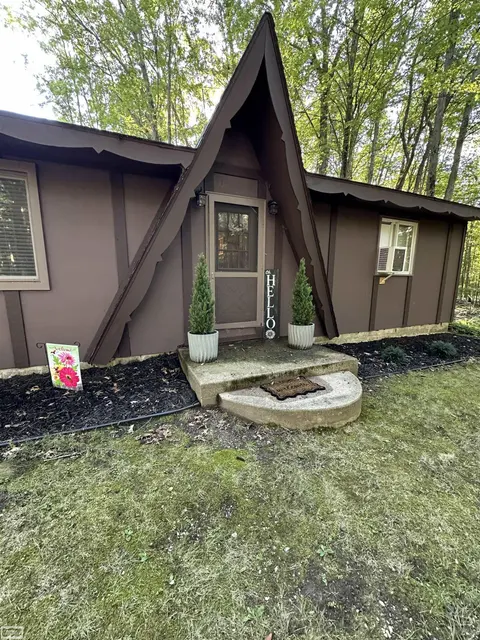 2191 Hemlock Lane, Farwell MI 48622 photo 2