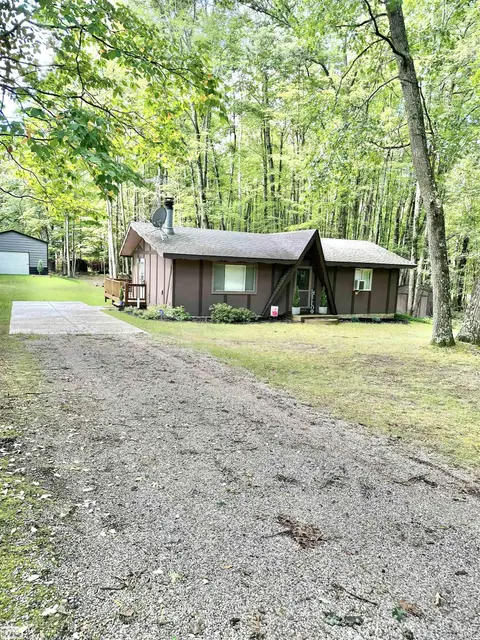 2191 Hemlock Lane, Farwell MI 48622 photo 4