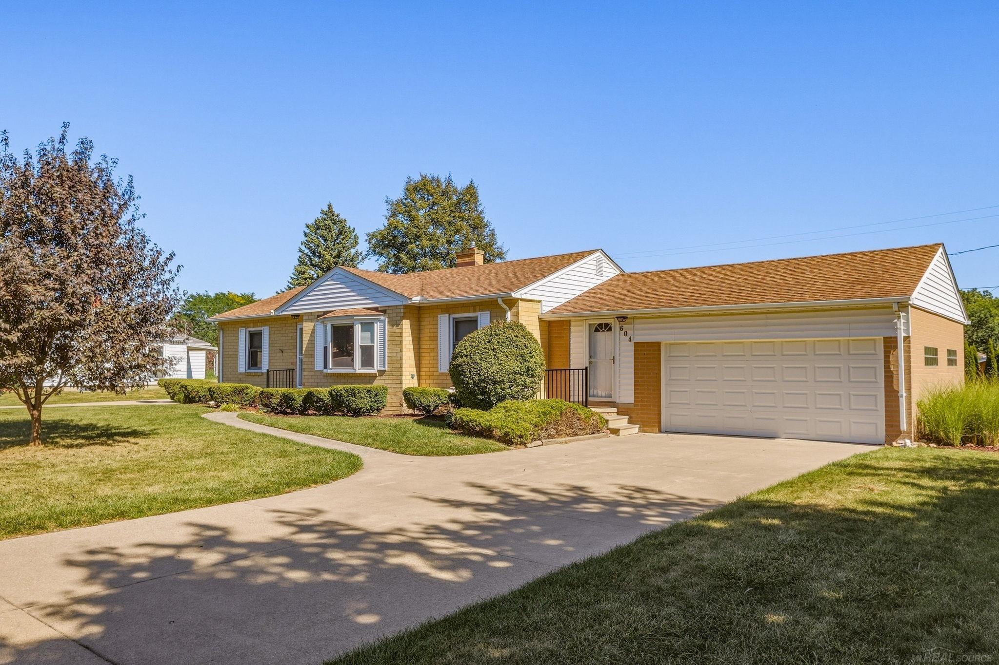 604 Handy Drive, Bay City MI 48706 photo 1