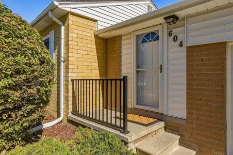 604 Handy Drive, Bay City MI 48706 photo 4