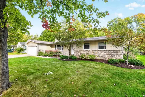 5202 Plainfield Street, Midland MI 48642 photo 2