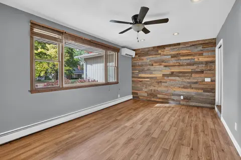 5202 Plainfield Street, Midland MI 48642 photo 5