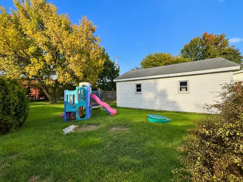 141 E Grout Street, Gladwin MI 48624 photo 5