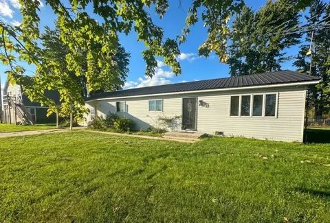 5510 Calhoun Road, Beaverton MI 48612 home for sale
