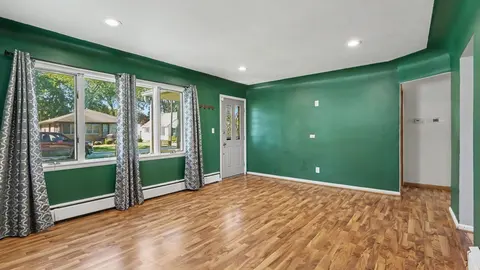 309 S Woodbridge Street, Bay City MI 48706 photo 2