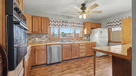 309 S Woodbridge Street, Bay City MI 48706 photo 5