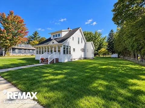 501 S Antler Street, Gladwin MI 48624 photo 2