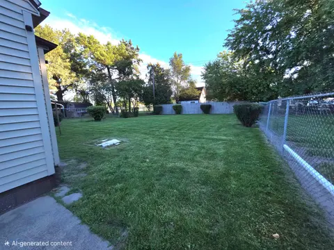 2430 Whittier Street, Saginaw MI 48601 photo 3