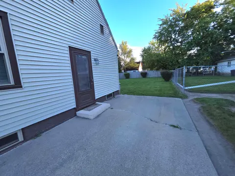 2430 Whittier Street, Saginaw MI 48601 photo 4