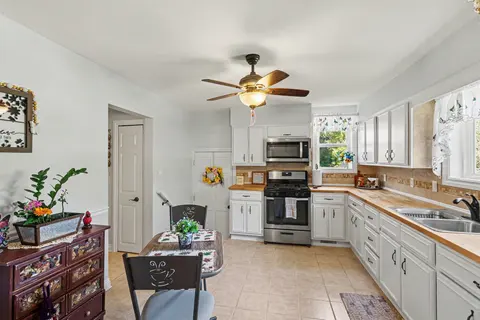 8156 State Road, Millington MI 48746 photo 4
