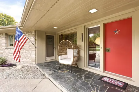 810 Fairway Drive, Saginaw MI 48638 photo 5