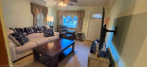 5088 Oakhurst Court, Bay City MI 48706 photo 4