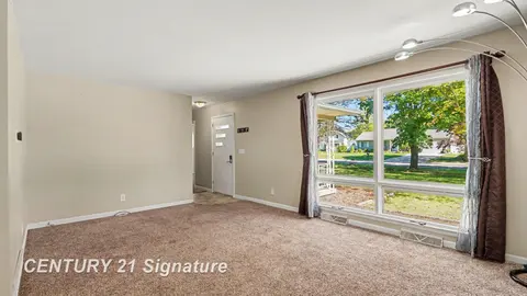 4101 Swede Avenue, Midland MI 48642 photo 3