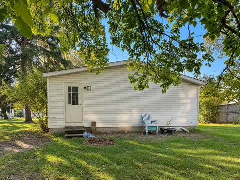 740 N Silverleaf Street, Gladwin MI 48624 photo 3