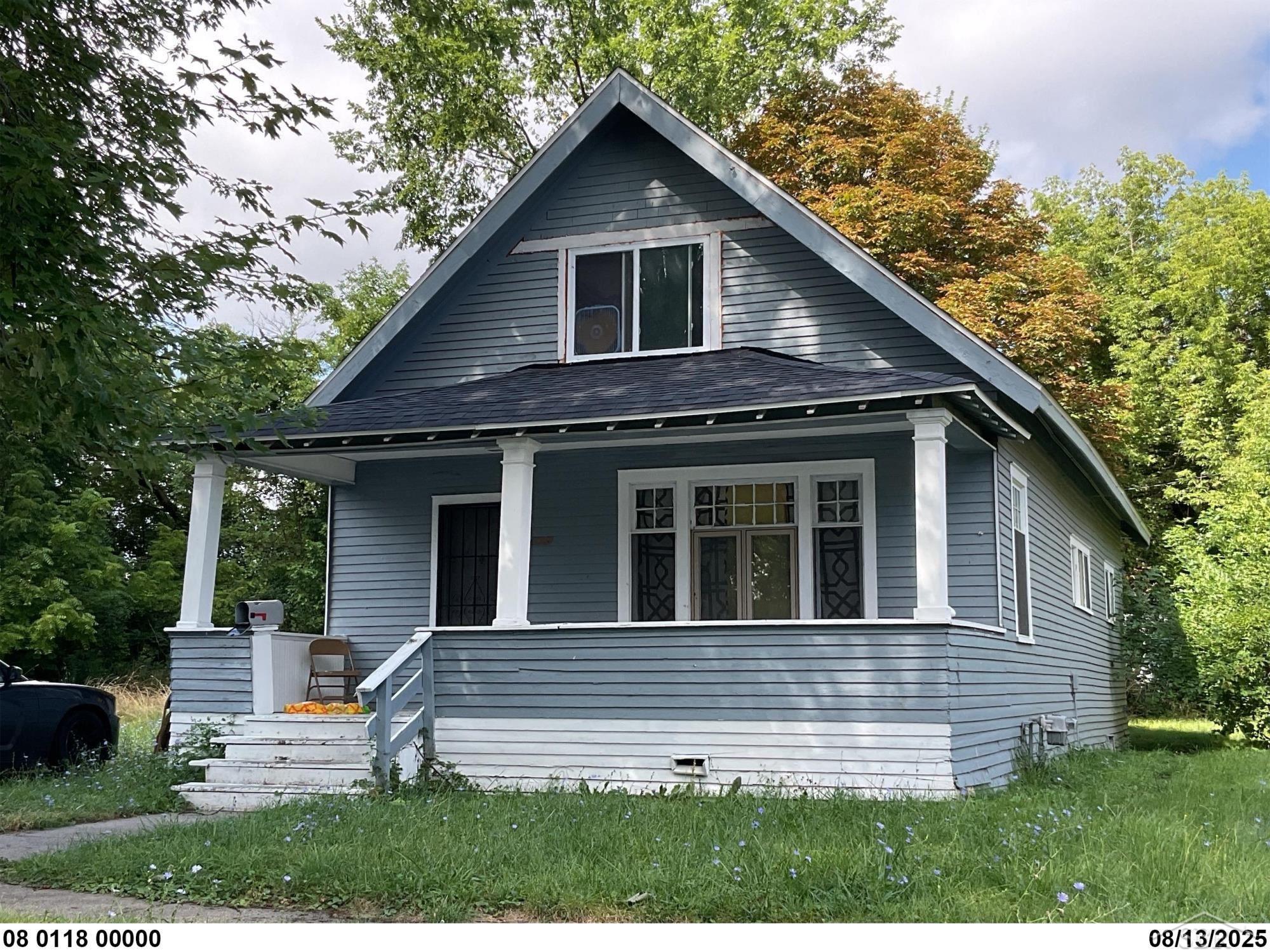 1607 Owen Street, Saginaw MI 48601 photo 1