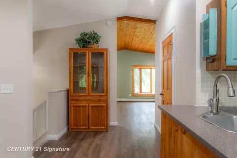 119 W Love Road, Sanford MI 48657 photo 5