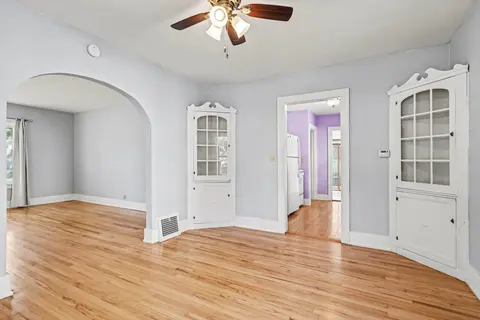 214 S Mountain Street, Bay City MI 48706 photo 2