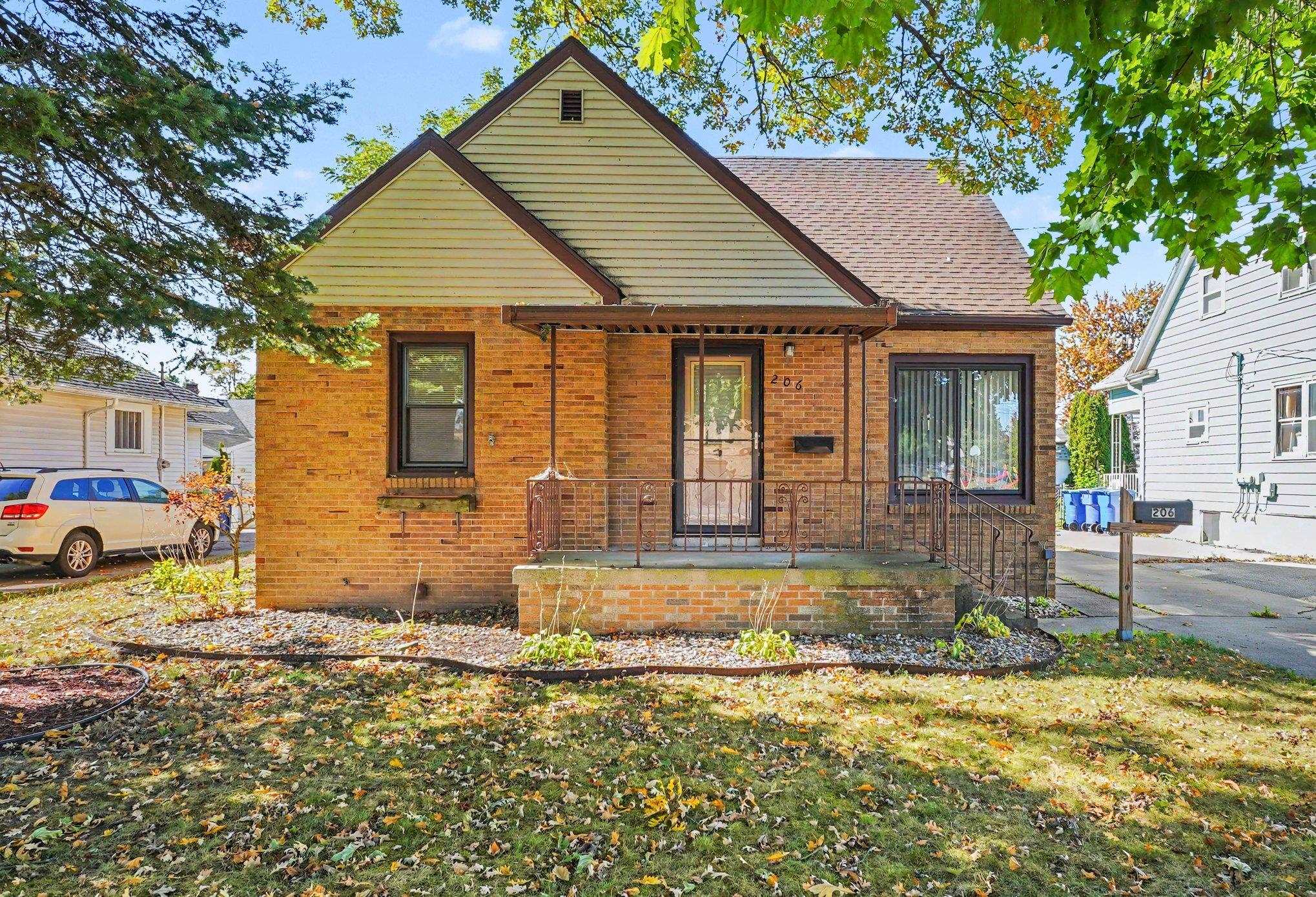 206 S Mountain Street, Bay City MI 48706 photo 1