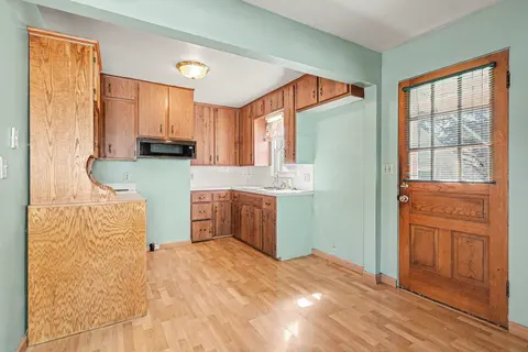 206 S Mountain Street, Bay City MI 48706 photo 3