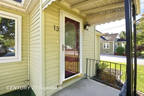 13 S Lincoln Road, Bay City MI 48708 photo 2