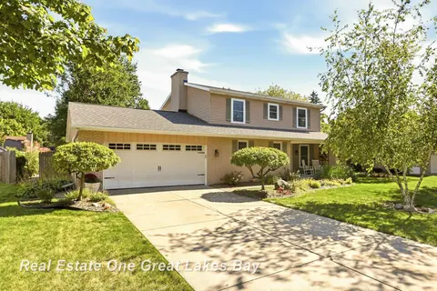 1684 Cranbrook Drive, Saginaw MI 48638 home for sale