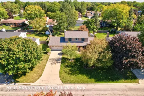 1684 Cranbrook Drive, Saginaw MI 48638 photo 5