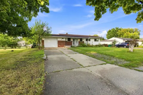3281 Broadmore Drive, Bay City MI 48706 photo 3