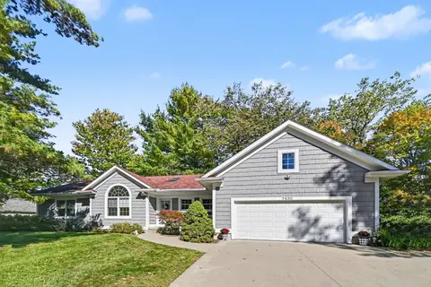 7430 Rock Hollow Lane, Midland MI 48642 condo for sale