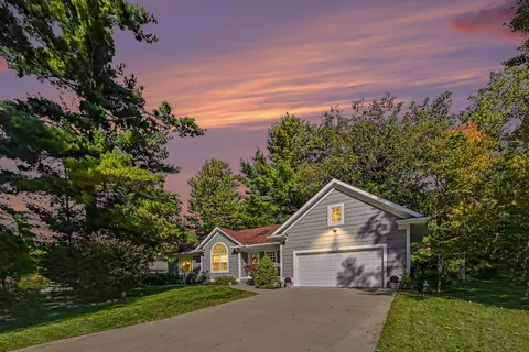 7430 Rock Hollow Lane, Midland MI 48642 photo 2