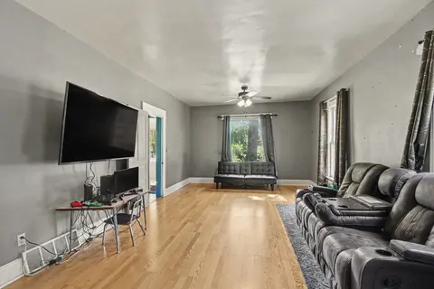 2015 7th Street, Bay City MI 48708 photo 4