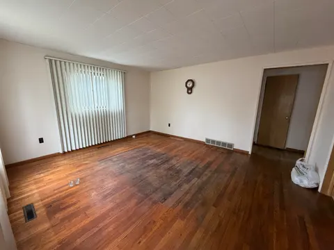 1704 Pulaski Street, Bay City MI 48708 photo 3