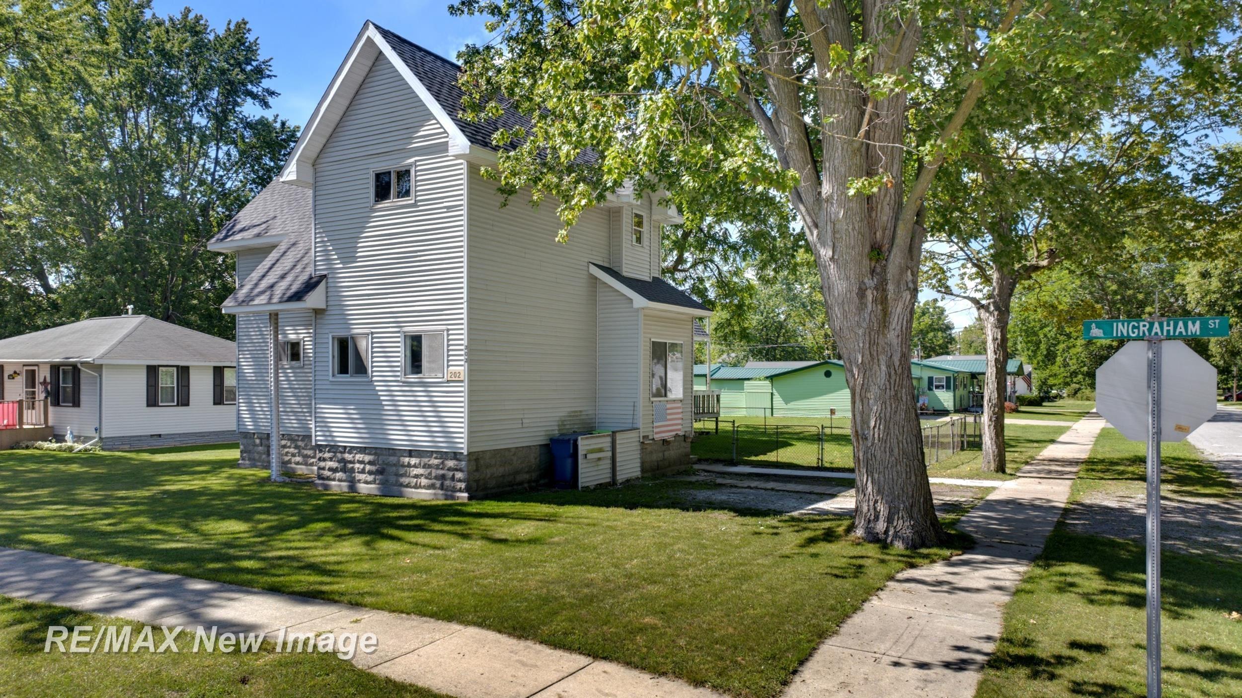 202 Ingraham Street, Bay City MI 48708 photo 1