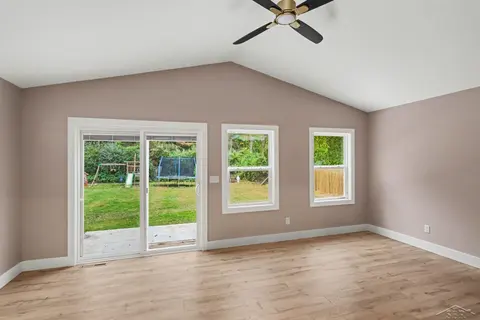 3905 Lauckner Lane, Freeland MI 48623 photo 5